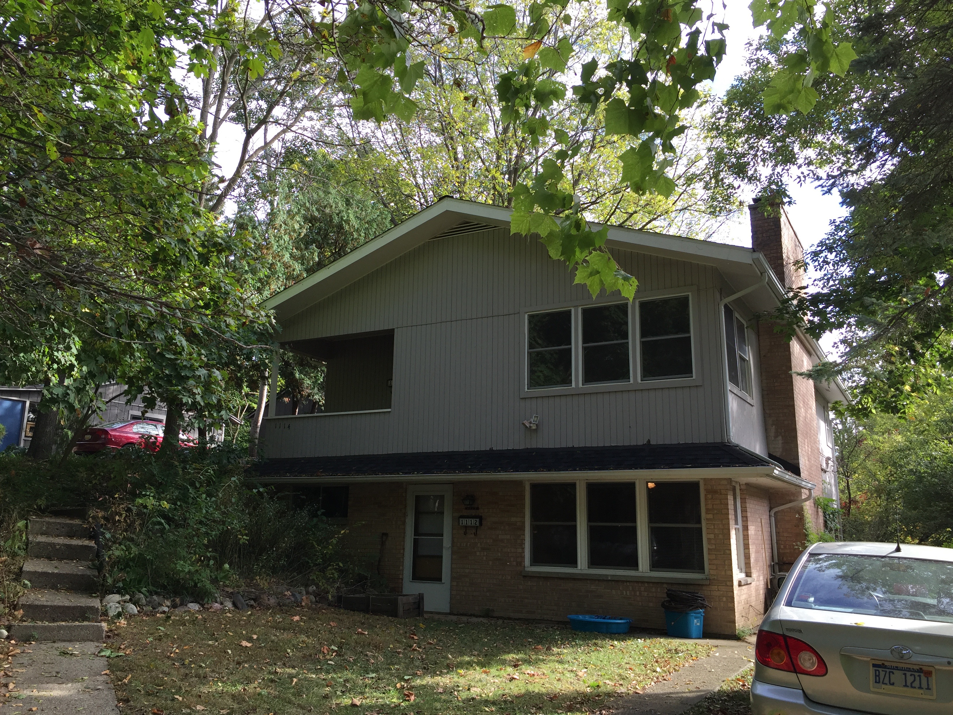 1112 Brooks St